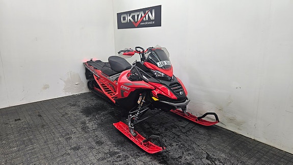 Lynx Xterrain RE900 ACE Turbo R Silver/red