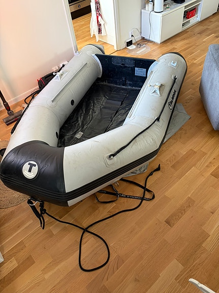 Gummibåt och elmotor 6 of 7