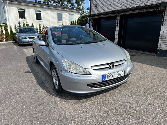 Peugeot 307 CC 2 of 30