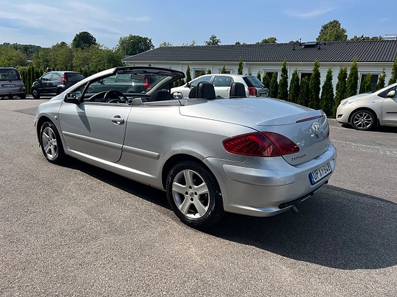 Peugeot 307 CC 7 of 30