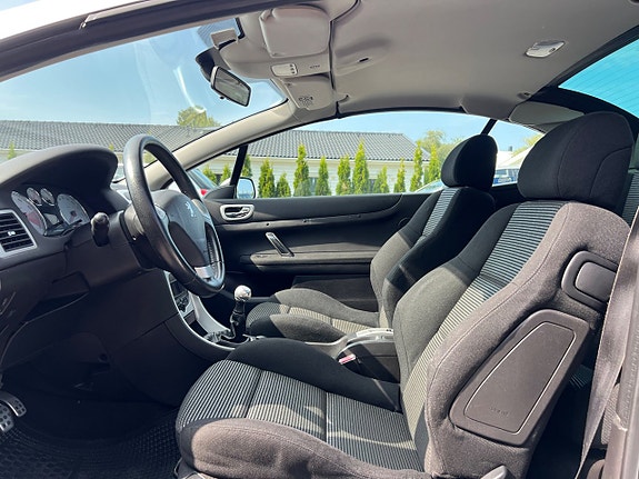 Peugeot 307 CC 30 of 30