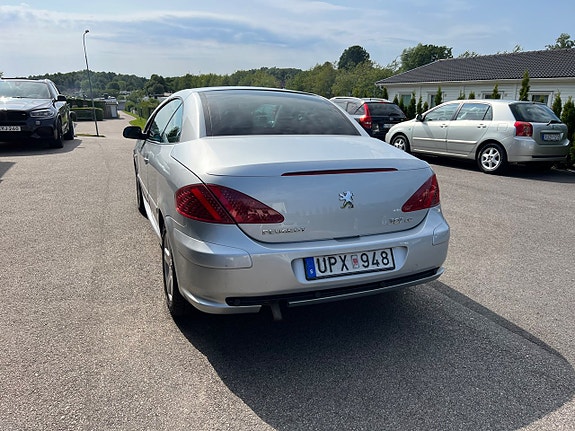 Peugeot 307 CC 25 of 30