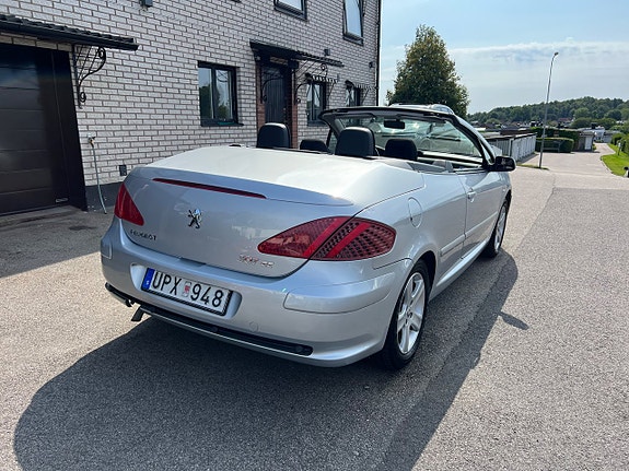 Peugeot 307 CC 10 of 30