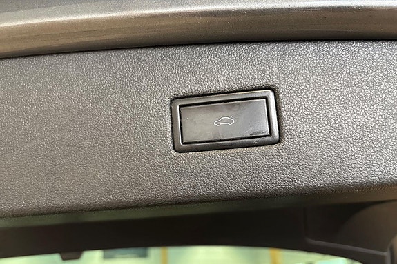 Volkswagen Tiguan 18 of 30