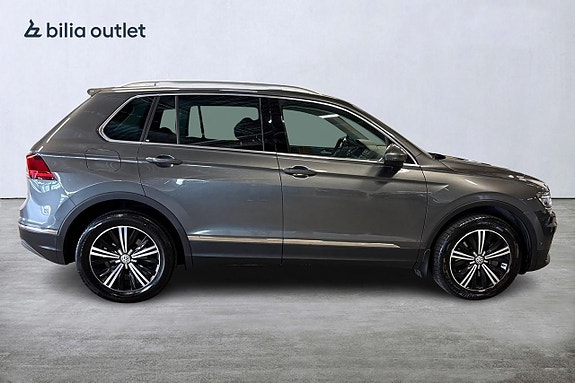 Volkswagen Tiguan 5 of 30