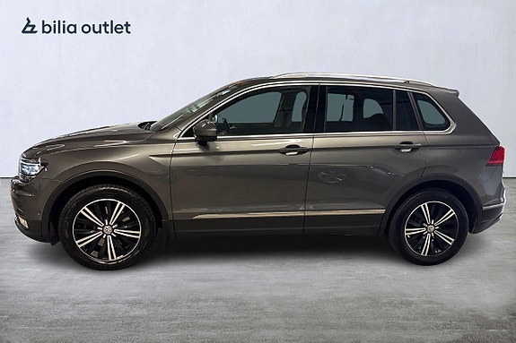 Volkswagen Tiguan 3 of 30