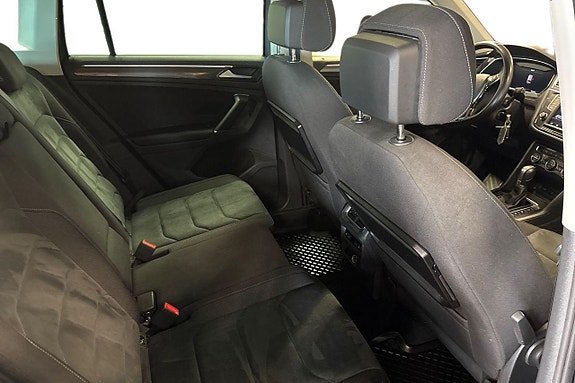 Volkswagen Tiguan 14 of 30