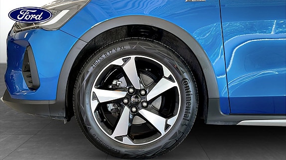 Ford Focus 9 of 12