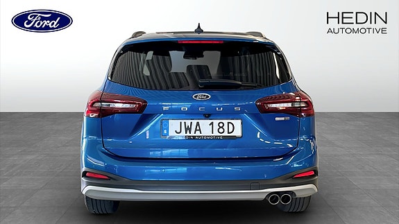Ford Focus 7 of 12