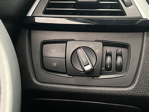 BMW 320 15 of 30