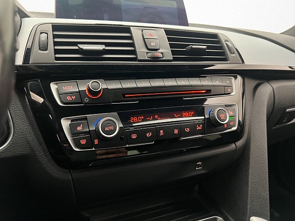 BMW 320 24 of 30