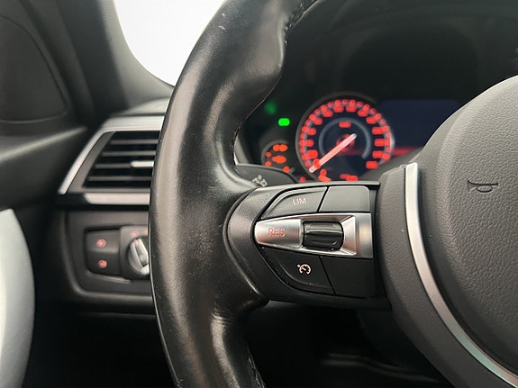 BMW 320 16 of 30