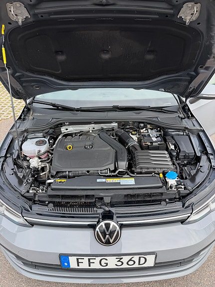 Volkswagen Golf VIII 12 of 19