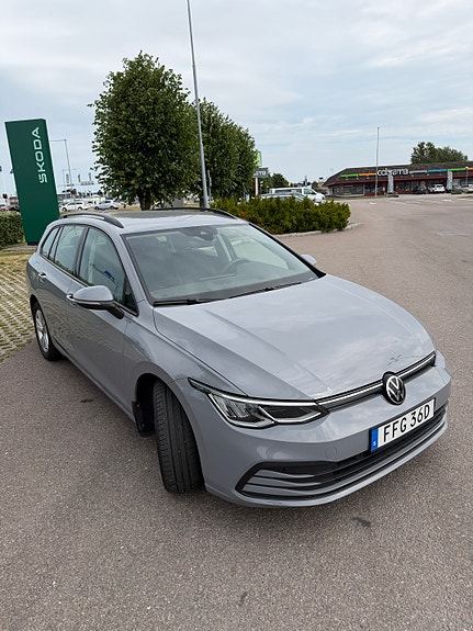 Volkswagen Golf VIII 7 of 19