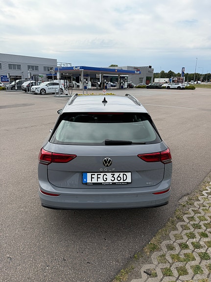 Volkswagen Golf VIII 8 of 19
