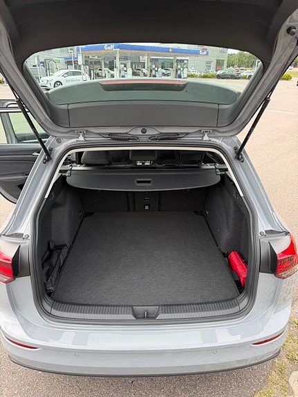 Volkswagen Golf VIII 9 of 19