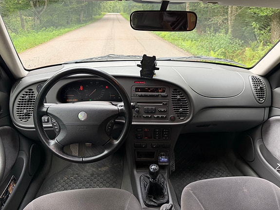 Saab 9-3 5 of 8