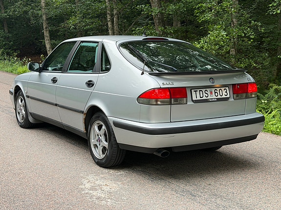 Saab 9-3 4 of 8