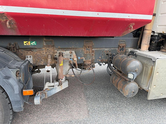 Volvo FM Tridem Tipp Plogbil 3 of 5