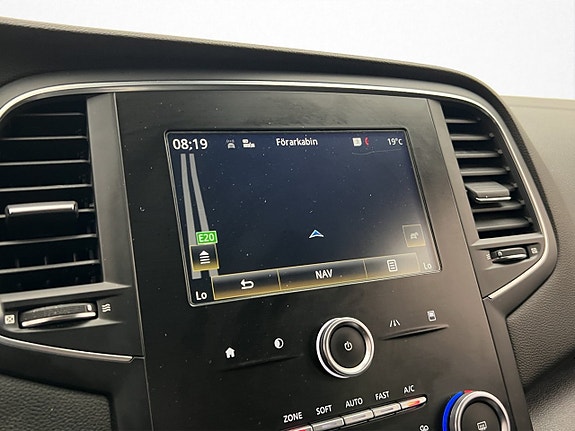 Renault Megane 18 of 30
