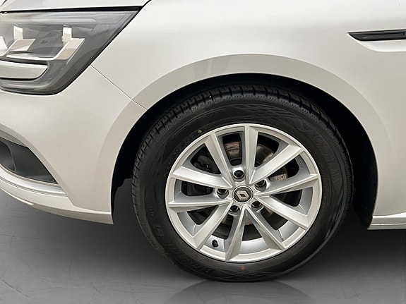 Renault Megane 27 of 30