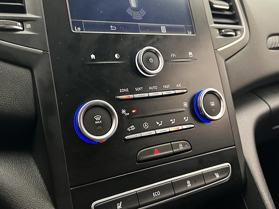 Renault Megane 21 of 30