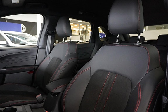 Ford Kuga 7 of 13