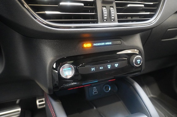 Ford Kuga 5 of 20