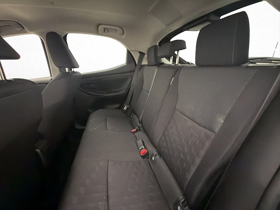 Toyota Yaris 27 of 30
