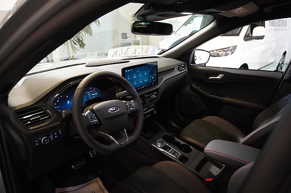 Ford Kuga 2 of 25