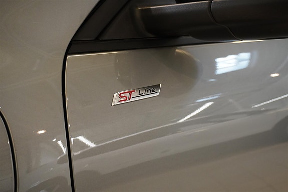 Ford Kuga 12 of 25