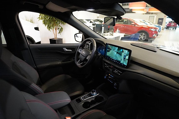 Ford Kuga 25 of 25