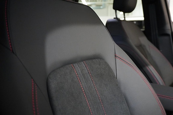 Ford Kuga 19 of 25