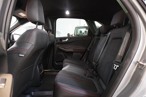 Ford Kuga 16 of 25