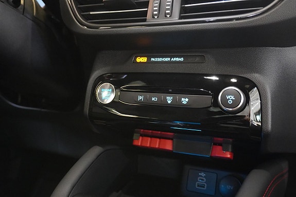 Ford Kuga 24 of 25