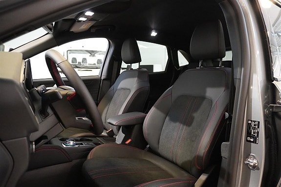 Ford Kuga 13 of 25