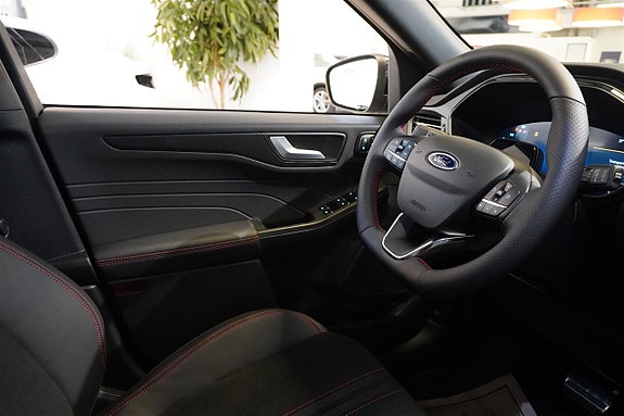 Ford Kuga 22 of 25