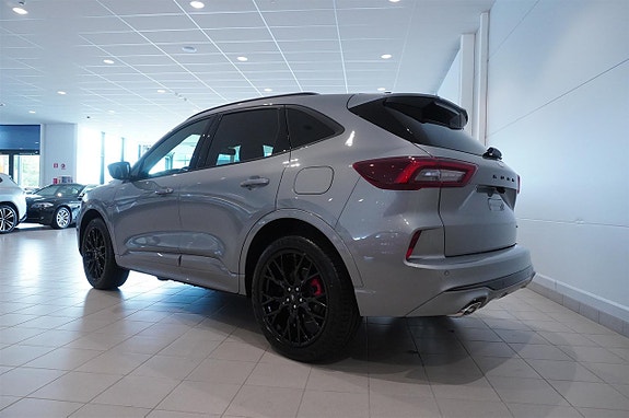 Ford Kuga 3 of 13