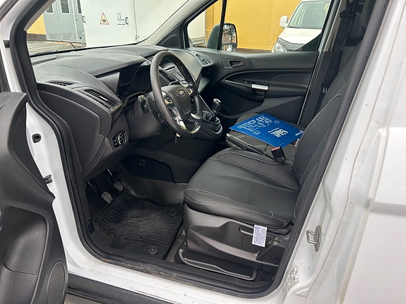 Ford Transit Connect 3 of 11