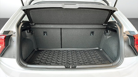 Volkswagen Polo 12 of 12