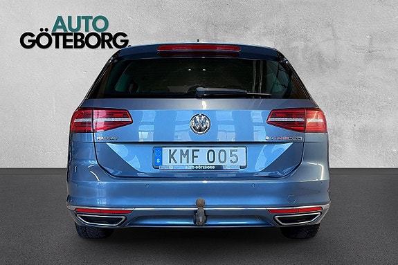 Volkswagen Passat 6 of 17