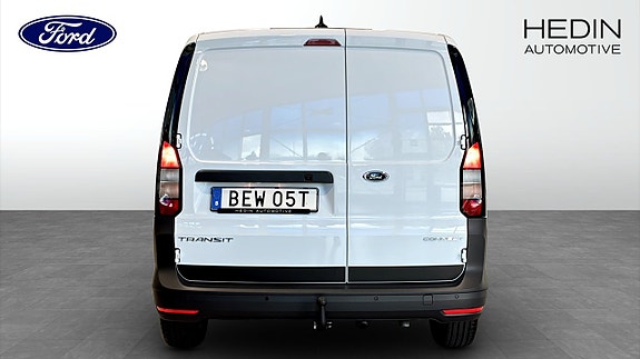 Ford Transit Connect 7 of 12