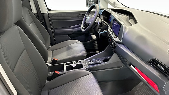 Ford Transit Connect 3 of 12