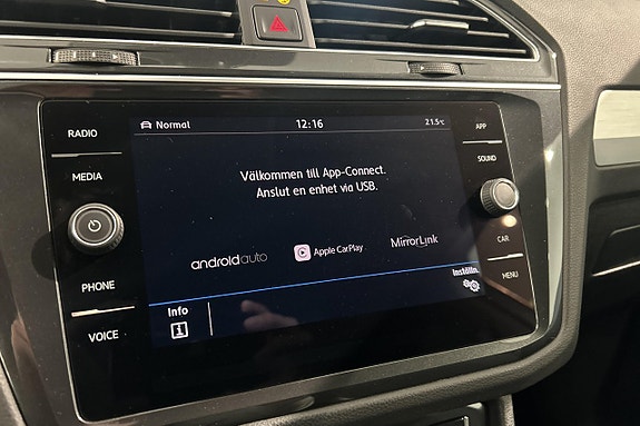 Volkswagen Tiguan 27 of 29