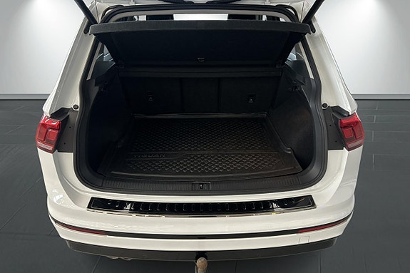 Volkswagen Tiguan 17 of 29