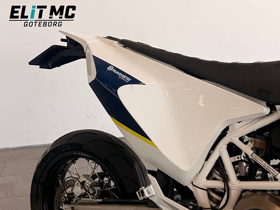 Husqvarna | 701 | Nyservad | Powercommander | Wings Slip-on 3 of 21