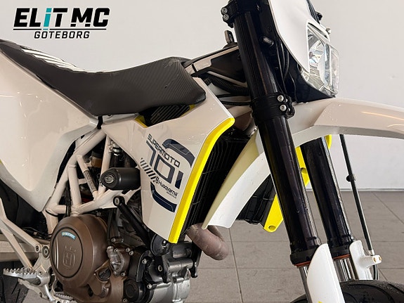 Husqvarna | 701 | Nyservad | Powercommander | Wings Slip-on 2 of 21