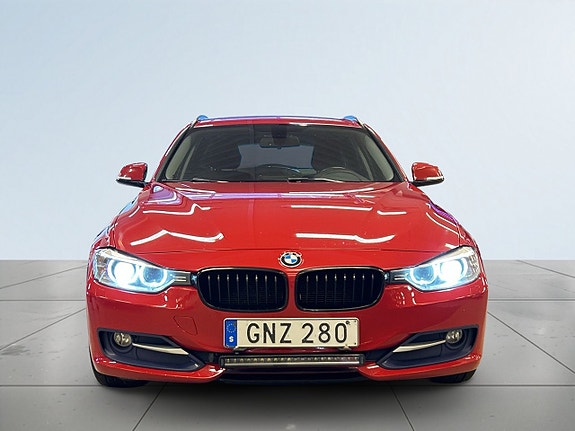 BMW 320d 2 of 24