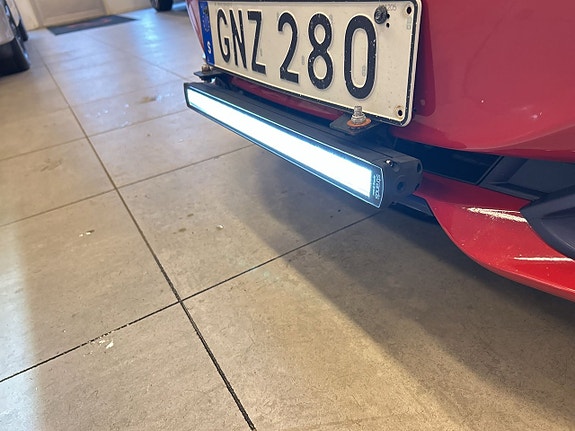 BMW 320d 18 of 24
