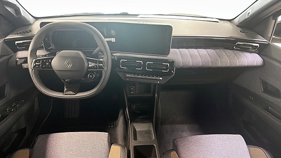 Renault 5 E-Tech 4 of 9